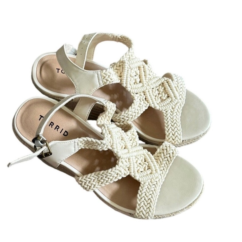 Torrid Ivory Crochet Strap Platform Wedge Espadrille Sandals Ivory Macrame Sz 10